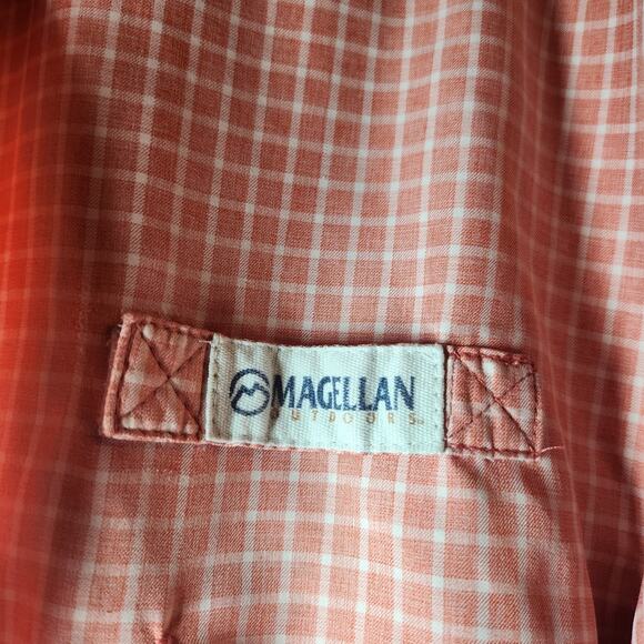 Magellan Short Sleeve Fishing Shirt Mens Large Fish Gear Relaxed Fit Lt Red Wick - Picture 3 of 10